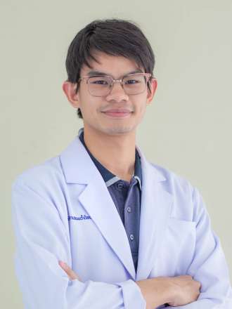 นายธนภัทร  เตียเจริญ