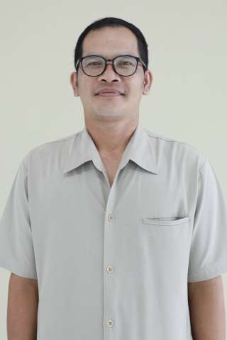 นายไพโรจน์  โพธิ์ศรี